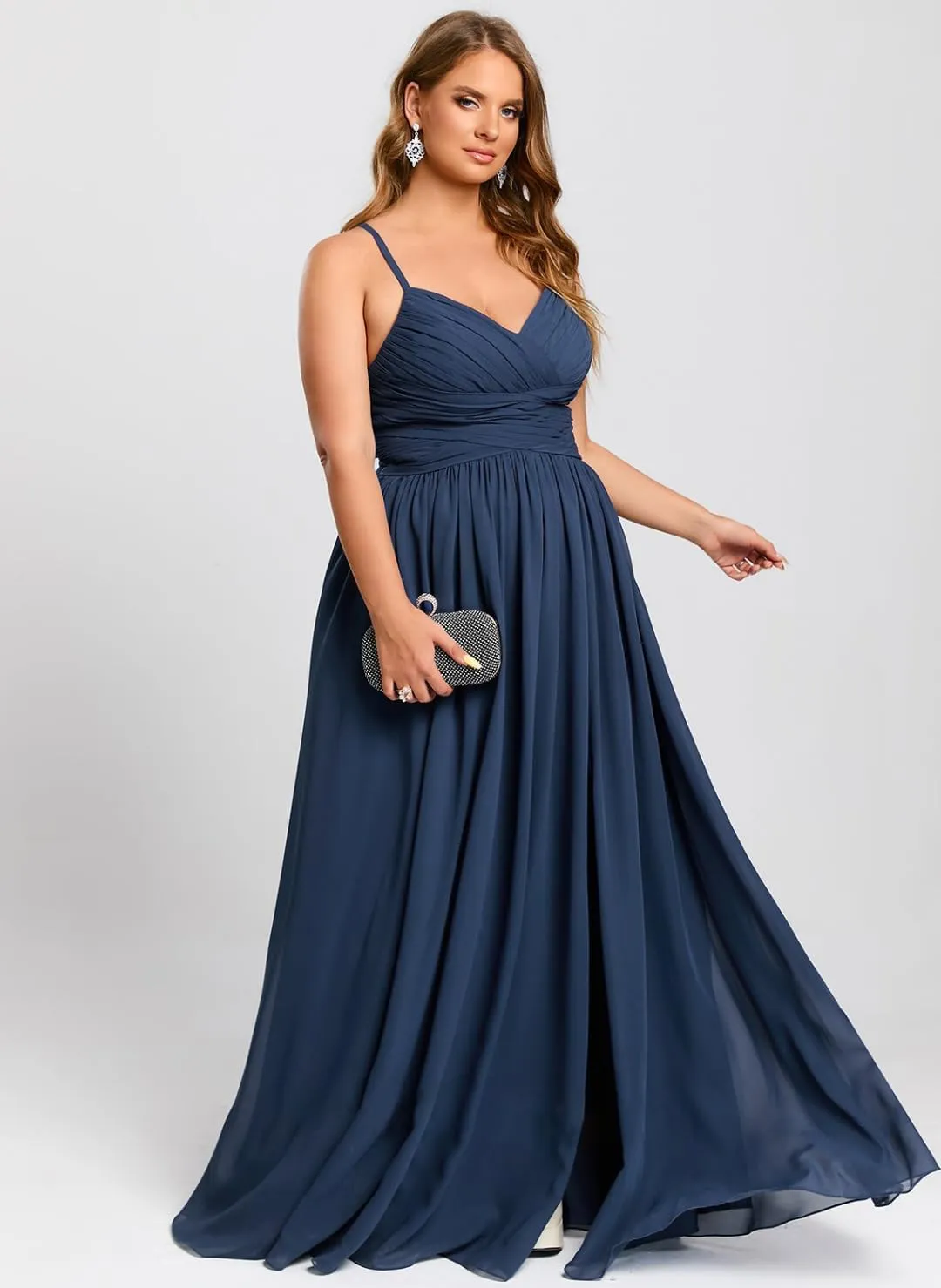Chiffon V Neck Split Bridesmaid Dresses Long for Women with Pockets Empire Waist Pleated Formal Party Dress