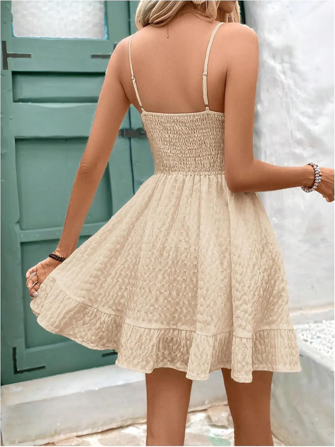 Floerns Women's Sleeveless Backless Tiered Mini Dresses Shirred Textured Cami Dresses