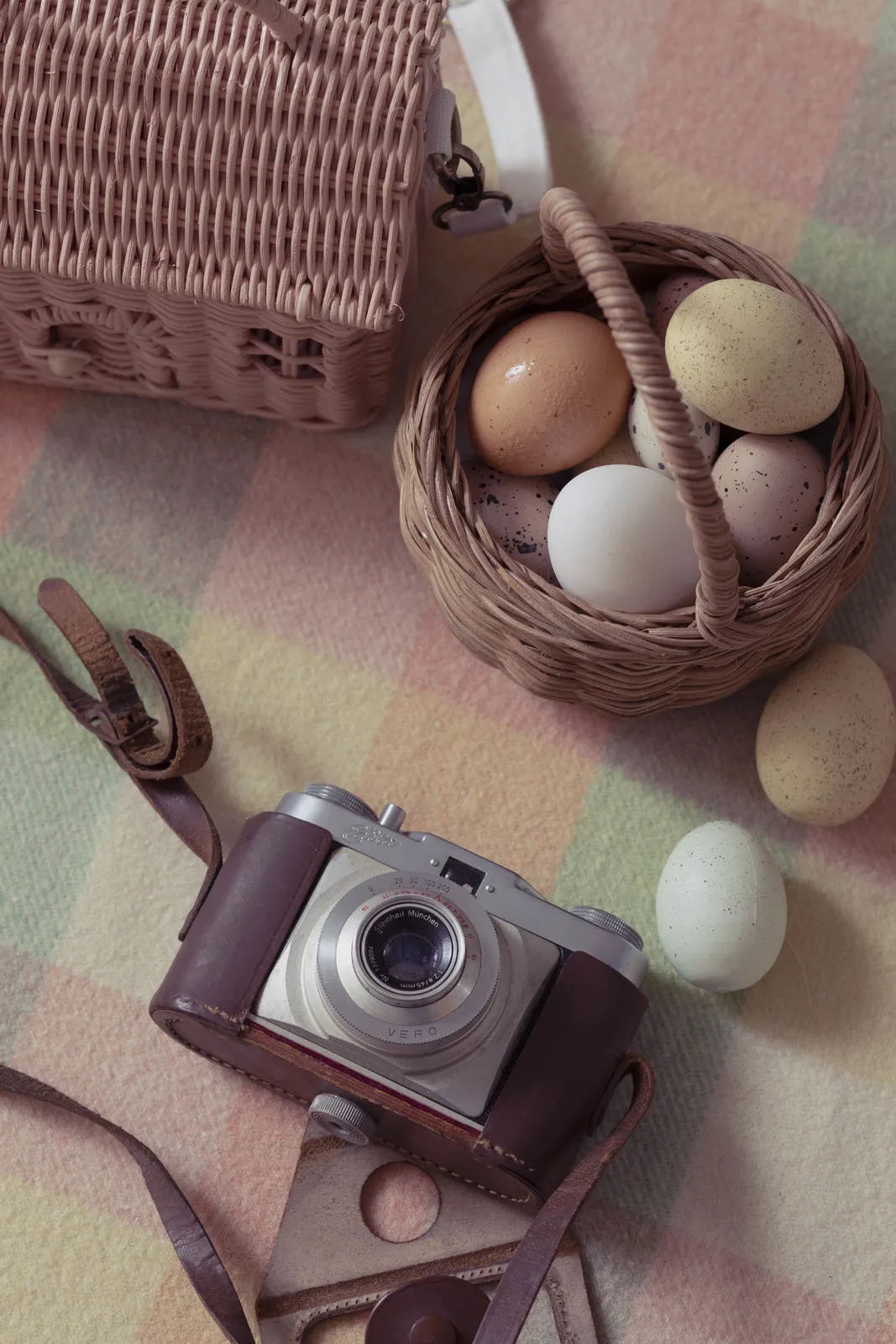 Rattan Berry Basket | Rose