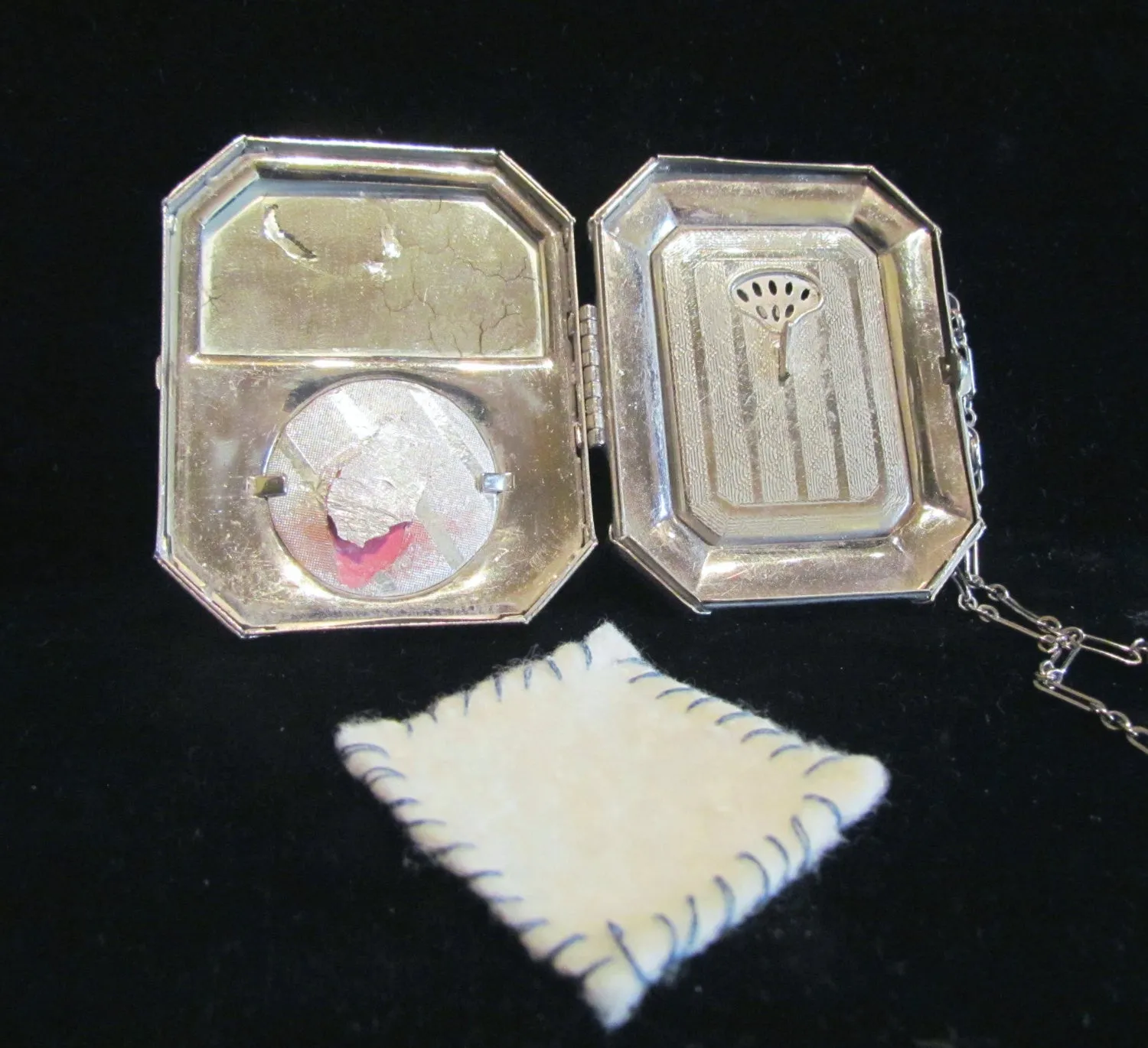 Silver And Guilloche Compact Purse 1920's Guilloche Dance Wristlet Compact