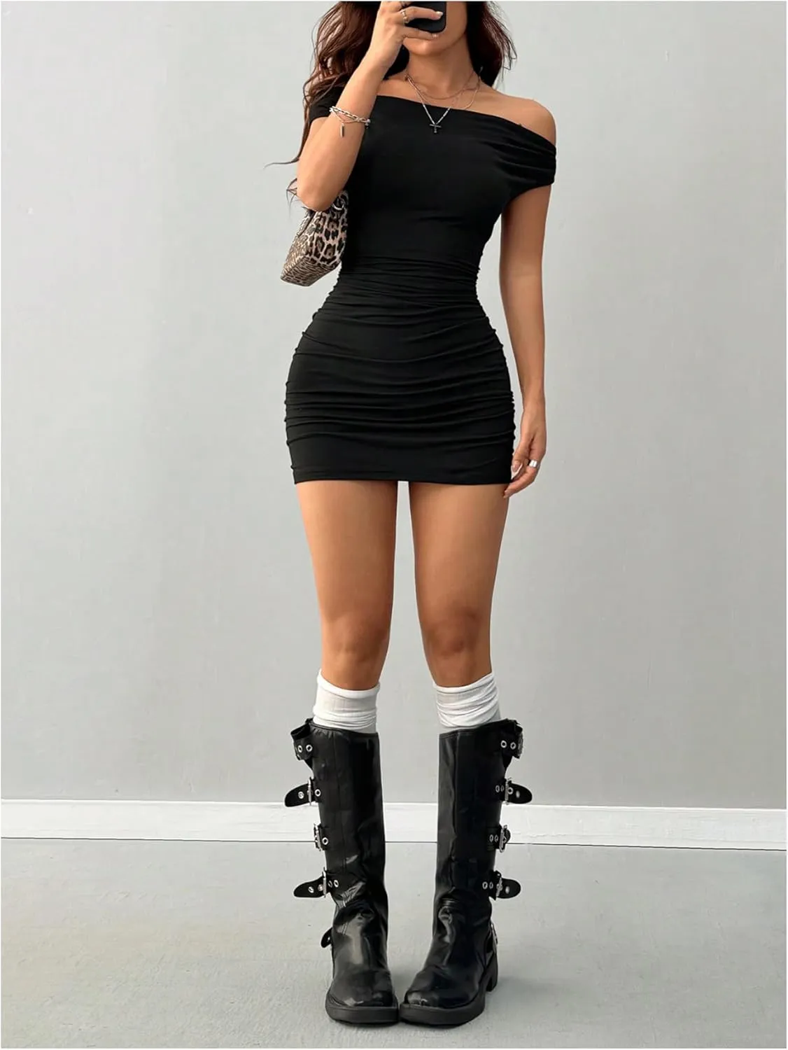 SOLY HUX Women's Off The Shoulder Ruched Dress Short Sleeve Bodycon Mini Going Out Dresses