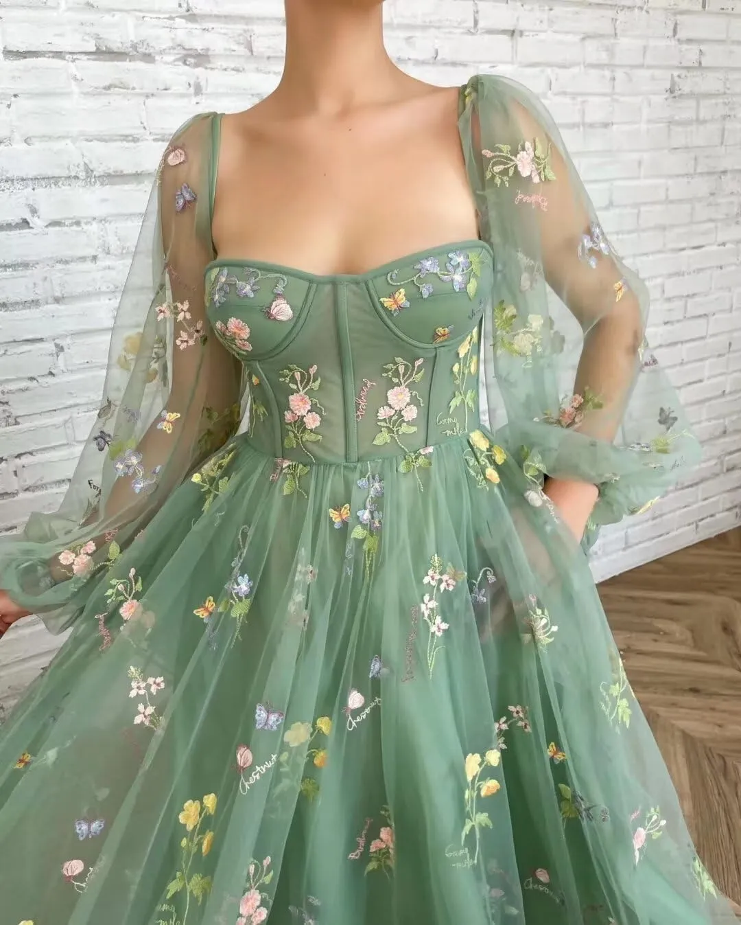 Women's Puffy Sleeve Tulle Prom Dresses Flower Embroidery Formal Evening Party Gowns